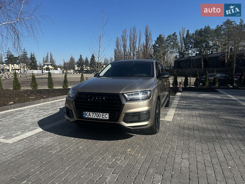 Внедорожник / Кроссовер Audi Q7 2018 в Киеве