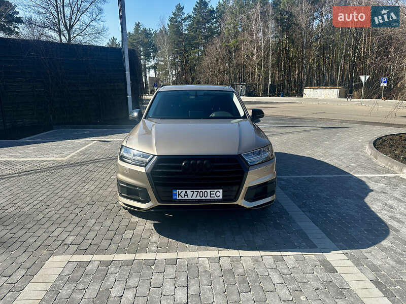 Внедорожник / Кроссовер Audi Q7 2018 в Киеве