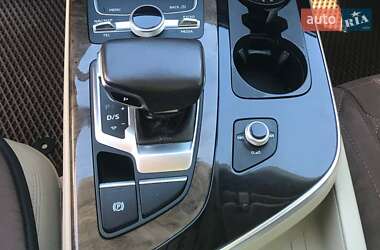 Внедорожник / Кроссовер Audi Q7 2018 в 