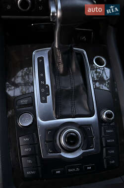 Внедорожник / Кроссовер Audi Q7 2012 в 