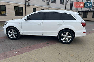 Внедорожник / Кроссовер Audi Q7 2010 в 