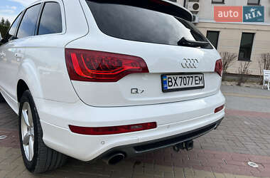 Внедорожник / Кроссовер Audi Q7 2010 в 