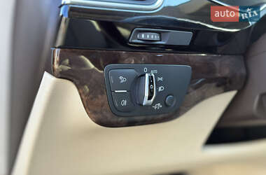 Внедорожник / Кроссовер Audi Q7 2017 в 