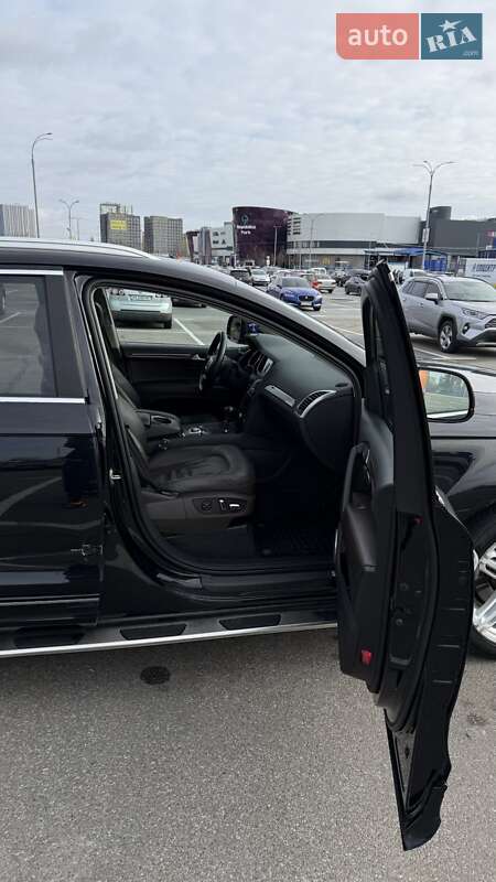Внедорожник / Кроссовер Audi Q7 2012 в Киеве