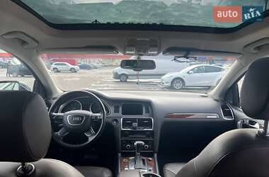 Внедорожник / Кроссовер Audi Q7 2012 в 