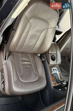 Внедорожник / Кроссовер Audi Q7 2012 в 