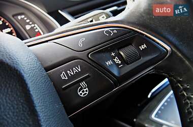 Внедорожник / Кроссовер Audi Q7 2016 в 