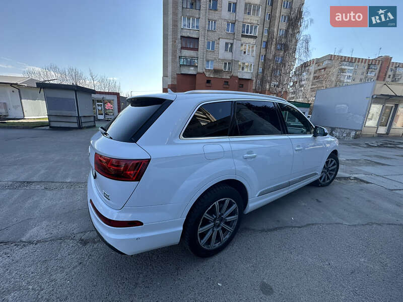 Внедорожник / Кроссовер Audi Q7 2018 в Львове