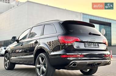 Внедорожник / Кроссовер Audi Q7 2014 в 