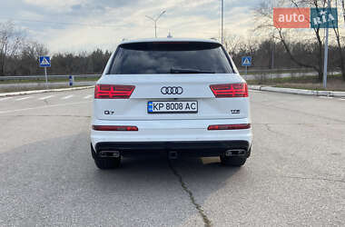 Внедорожник / Кроссовер Audi Q7 2018 в 