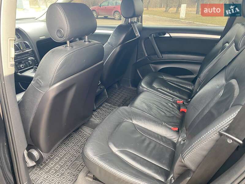 Внедорожник / Кроссовер Audi Q7 2006 в Недригайлове