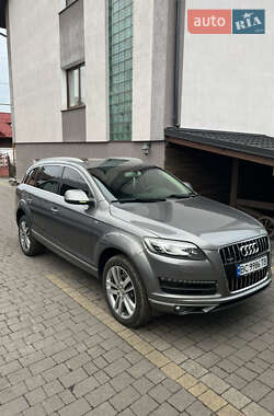 Внедорожник / Кроссовер Audi Q7 2012 в 