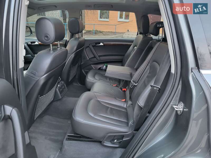 Позашляховик / Кросовер Audi Q7 2014 в Чернігові