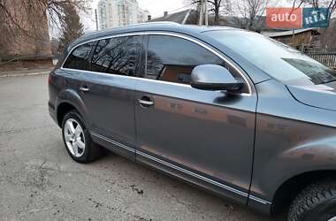 Позашляховик / Кросовер Audi Q7 2014 в 