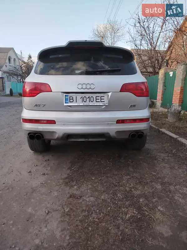 Внедорожник / Кроссовер Audi Q7 2006 в 