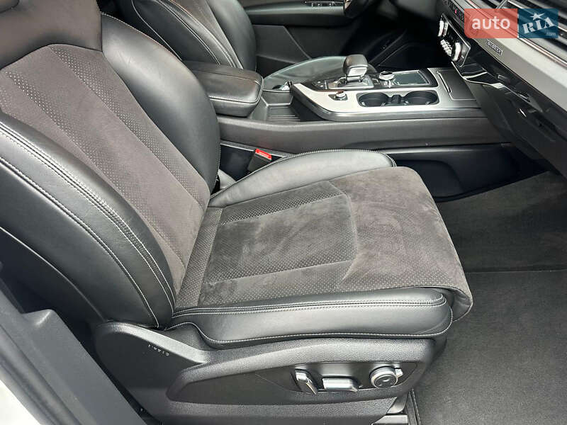 Внедорожник / Кроссовер Audi Q7 2015 в Хмельницком