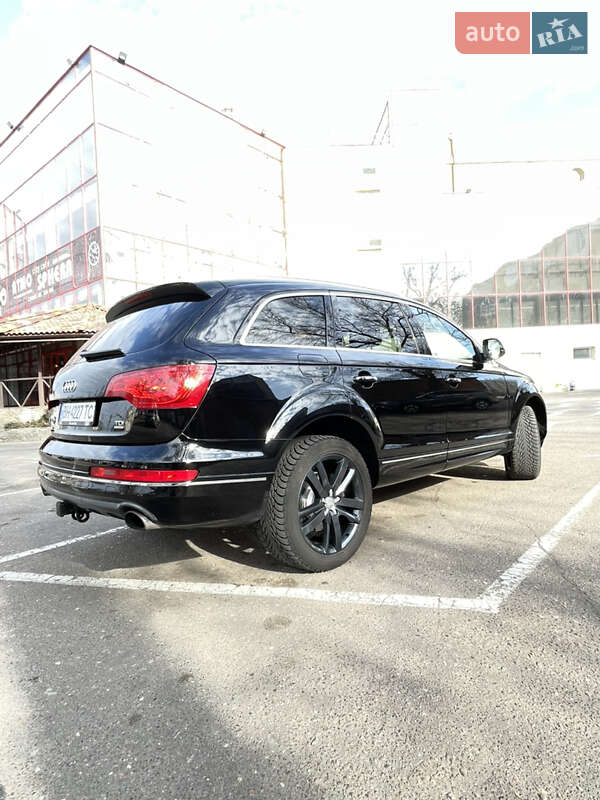 Внедорожник / Кроссовер Audi Q7 2015 в Николаеве