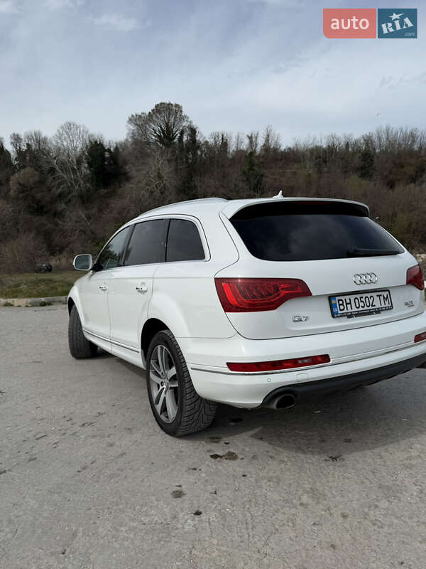 Позашляховик / Кросовер Audi Q7 2013 в Одесі