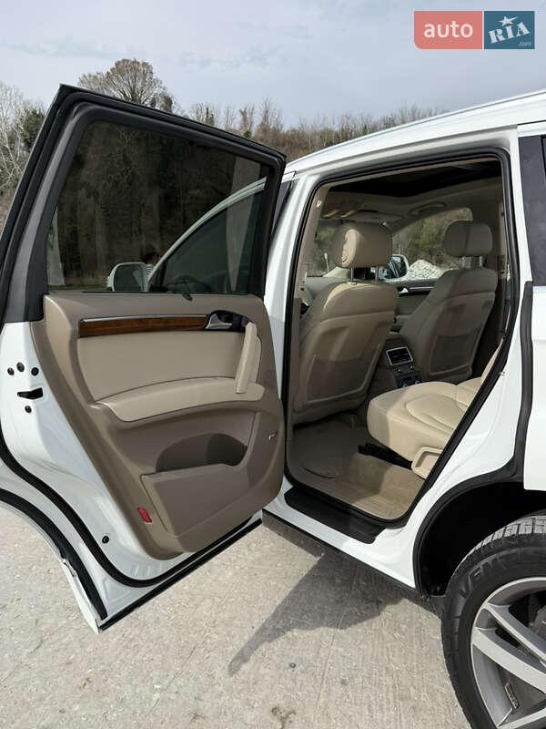 Позашляховик / Кросовер Audi Q7 2013 в Одесі