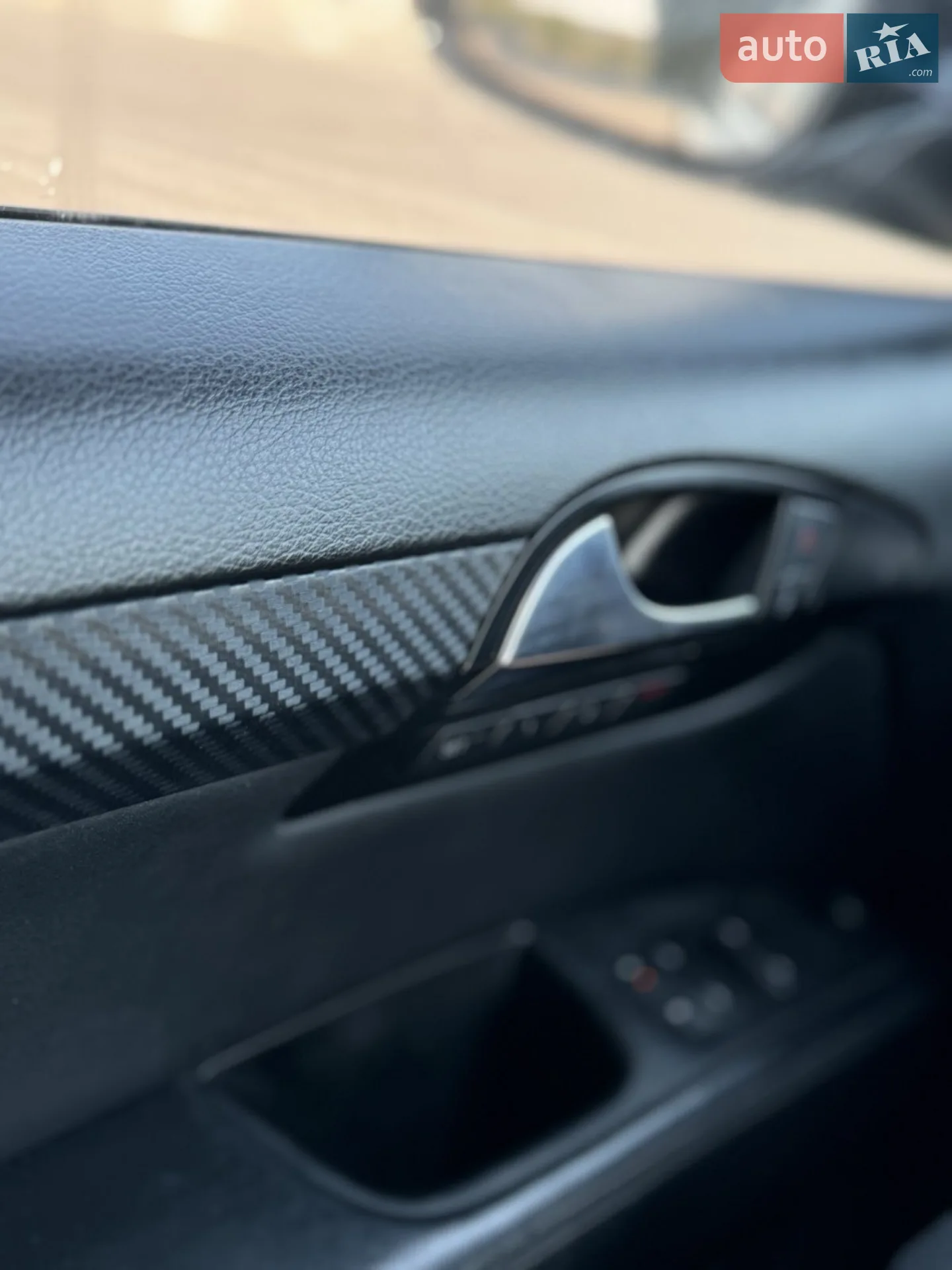 Audi Q7 2007 VIN WAUZZZ4L27D020241 фото оголошення 10 з 17