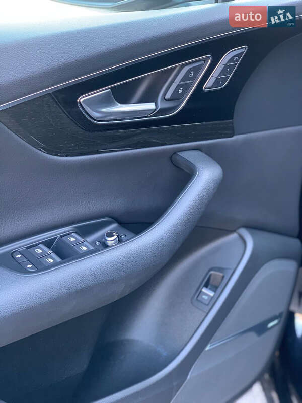 Внедорожник / Кроссовер Audi Q7 2016 в Днепре фото 20 Внедорожник / Кроссовер Audi Q7 2016 в Днепре