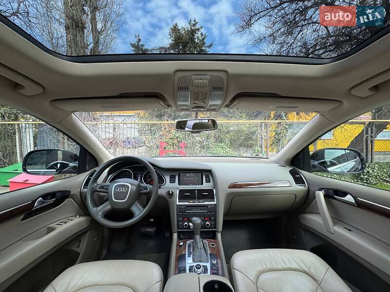 Внедорожник / Кроссовер Audi Q7 2011 в Одессе