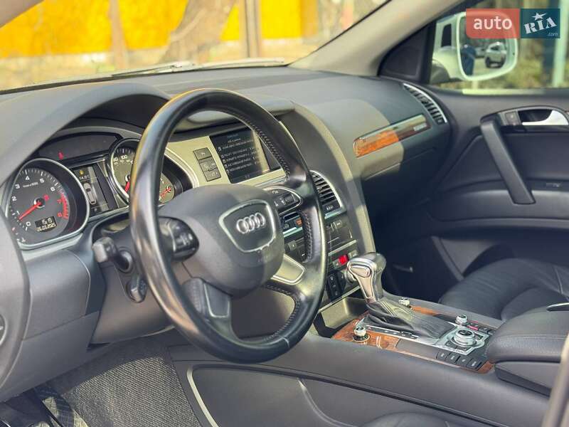 Внедорожник / Кроссовер Audi Q7 2013 в Одессе