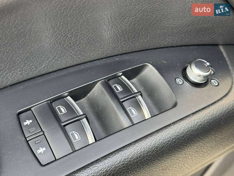 Внедорожник / Кроссовер Audi Q7 2013 в Одессе