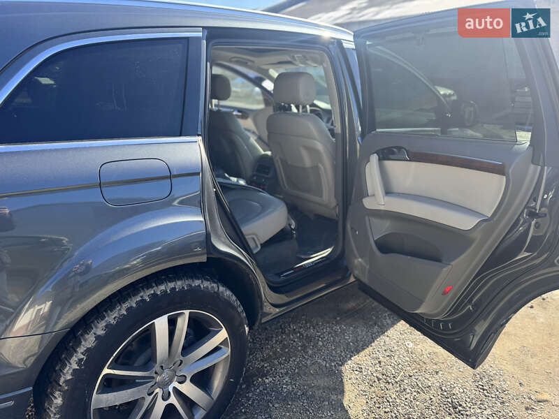 Позашляховик / Кросовер Audi Q7 2013 в Львові