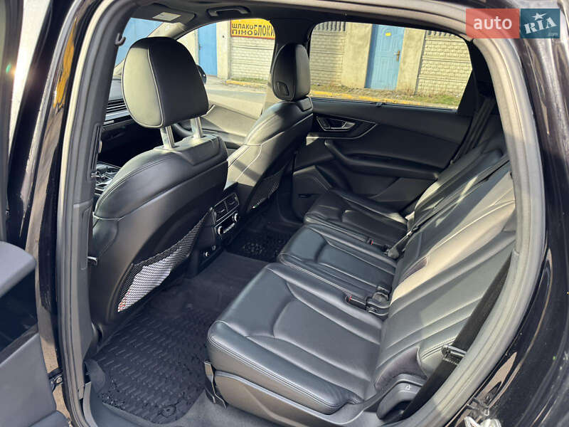 Внедорожник / Кроссовер Audi Q7 2018 в Ивано-Франковске