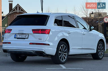Внедорожник / Кроссовер Audi Q7 2016 в 