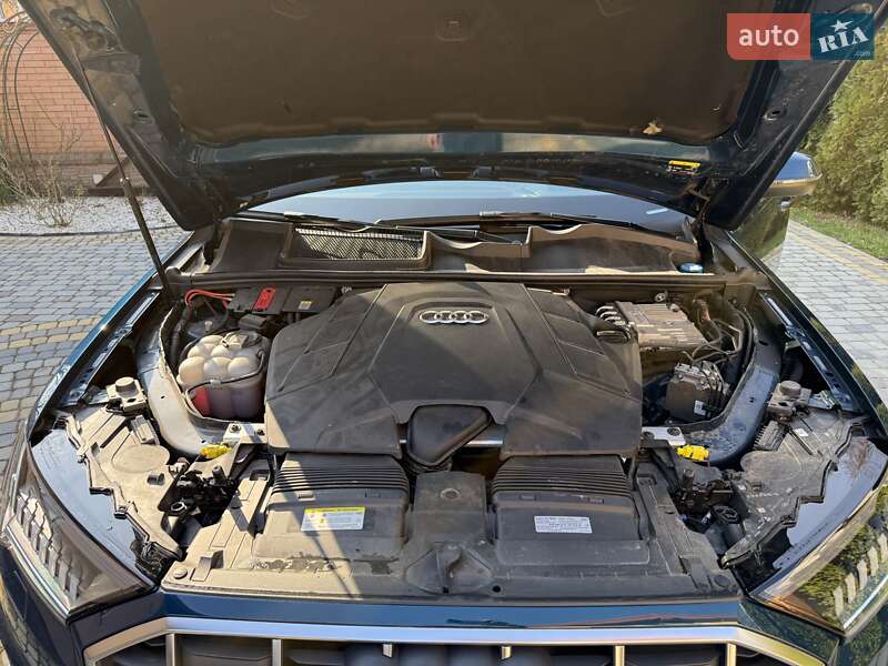 Позашляховик / Кросовер Audi Q7 2020 в Львові