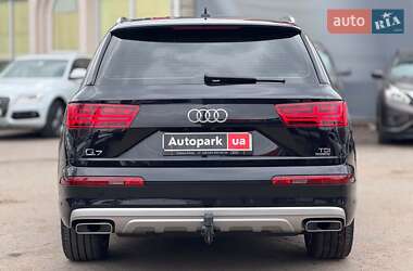 Внедорожник / Кроссовер Audi Q7 2017 в 