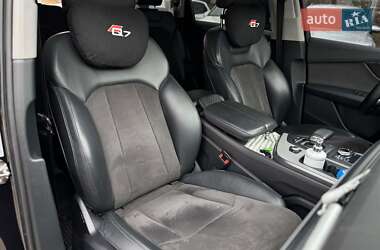 Внедорожник / Кроссовер Audi Q7 2017 в 
