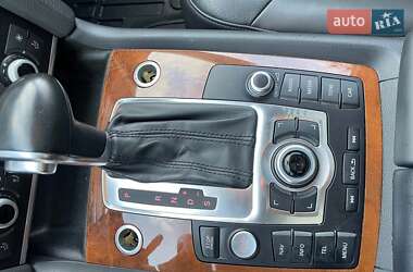 Внедорожник / Кроссовер Audi Q7 2015 в 