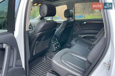 Внедорожник / Кроссовер Audi Q7 2015 в 