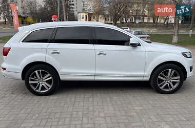 Внедорожник / Кроссовер Audi Q7 2014 в 