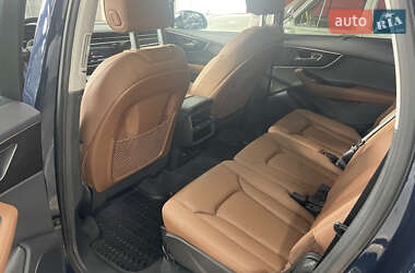 Внедорожник / Кроссовер Audi Q7 2023 в 