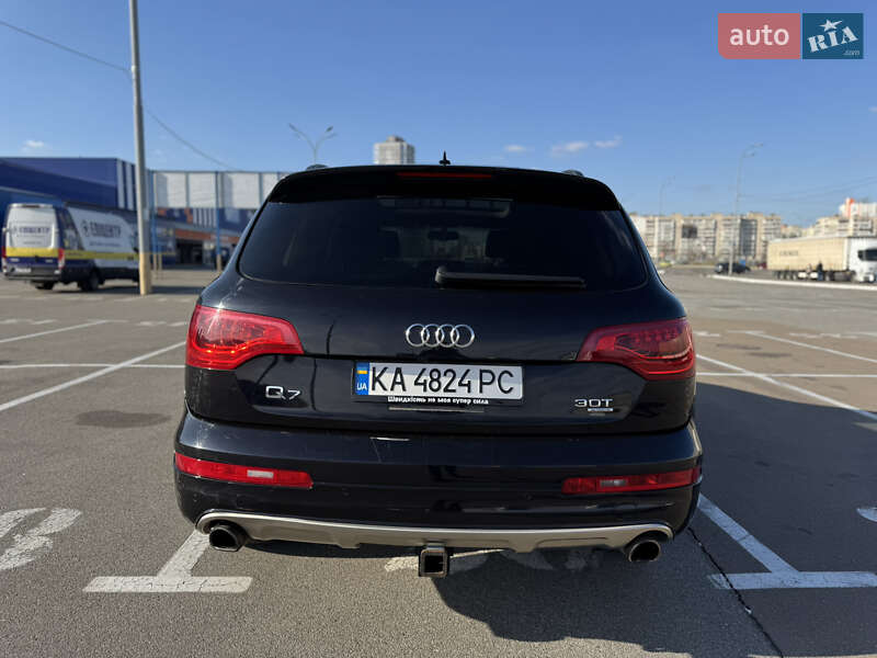 Позашляховик / Кросовер Audi Q7 2015 в Києві