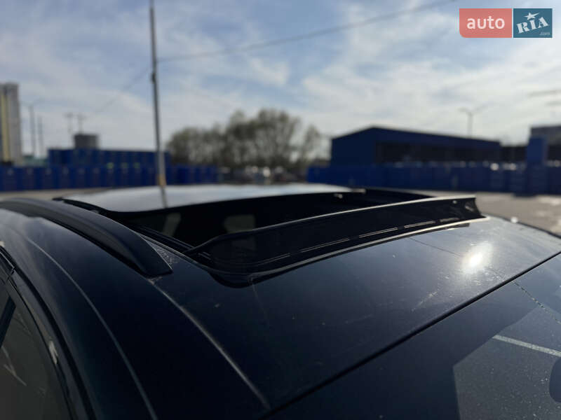 Позашляховик / Кросовер Audi Q7 2015 в Києві