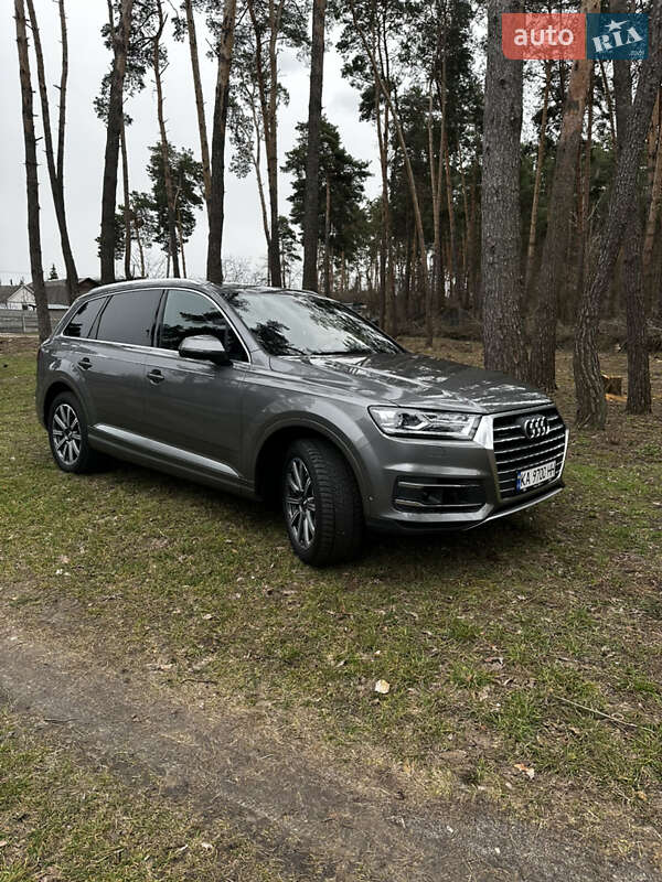 Внедорожник / Кроссовер Audi Q7 2016 в Броварах
