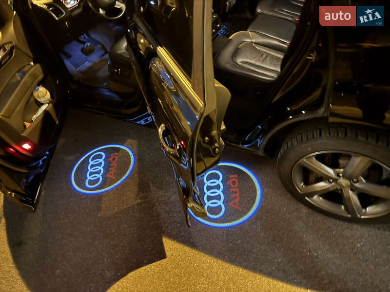 Позашляховик / Кросовер Audi Q7 2015 в Києві