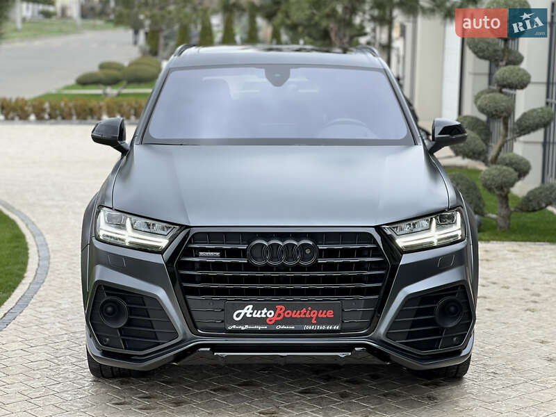 Внедорожник / Кроссовер Audi Q7 2017 в Одессе