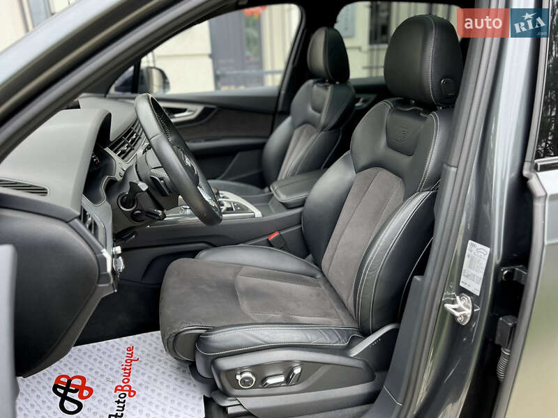 Внедорожник / Кроссовер Audi Q7 2017 в Одессе