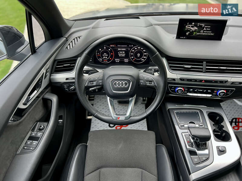 Внедорожник / Кроссовер Audi Q7 2017 в Одессе