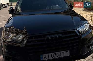 Внедорожник / Кроссовер Audi Q7 2018 в 