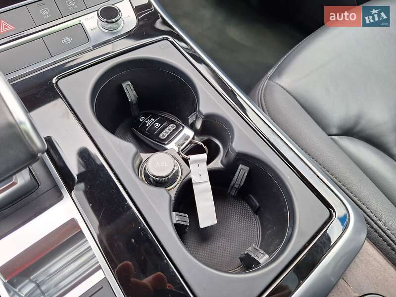 Позашляховик / Кросовер Audi Q7 2020 в Полтаві фото 9 Позашляховик / Кросовер Audi Q7 2020 в Полтаві