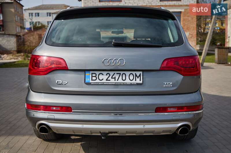 Позашляховик / Кросовер Audi Q7 2014 в Львові