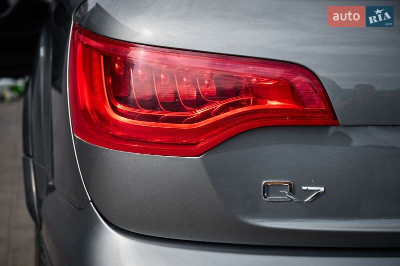 Позашляховик / Кросовер Audi Q7 2014 в Львові