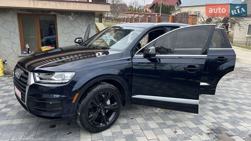 Внедорожник / Кроссовер Audi Q7 2019 в Тернополе